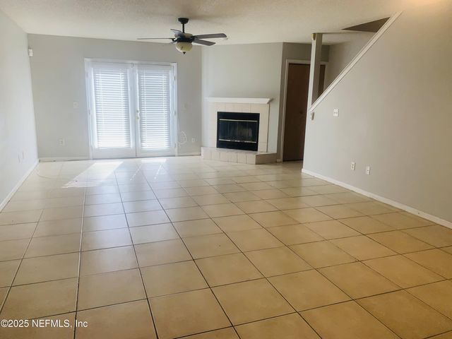 7630 LEAFY FOREST Way, Jacksonville, FL 32277