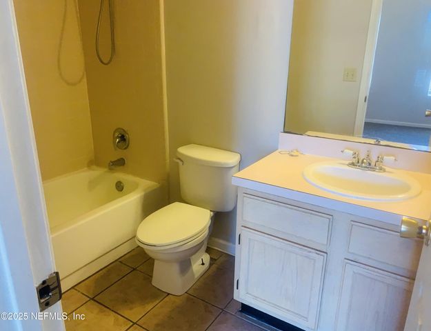 7630 LEAFY FOREST Way, Jacksonville, FL 32277