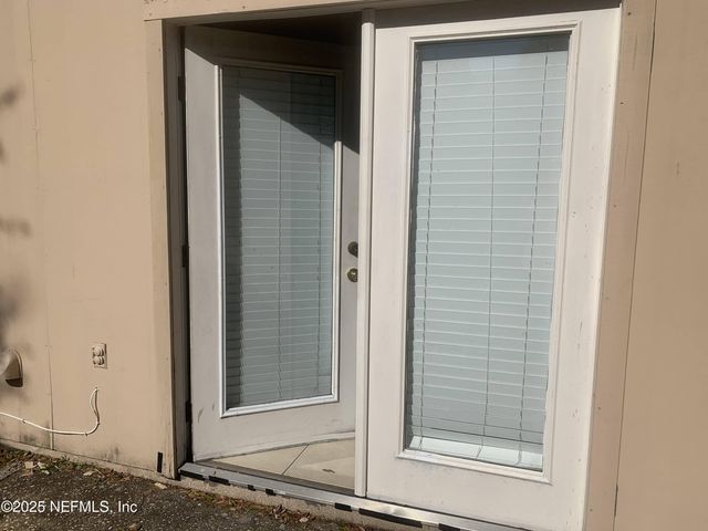 7630 LEAFY FOREST Way, Jacksonville, FL 32277