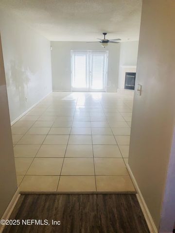 7630 LEAFY FOREST Way, Jacksonville, FL 32277