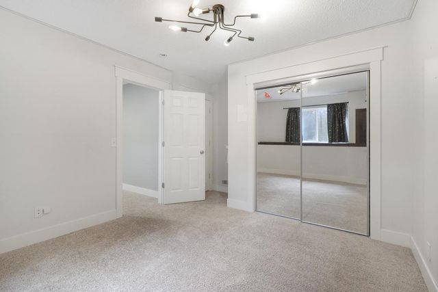 21305 Hytrail Circle, Lakeville, MN 55044