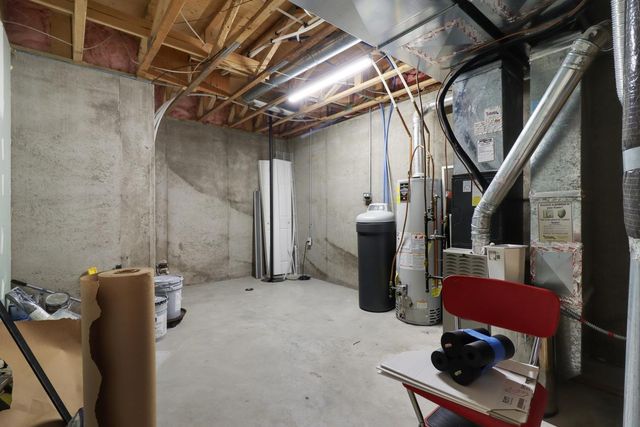 21305 Hytrail Circle, Lakeville, MN 55044