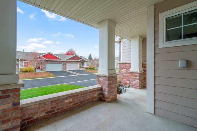 21305 Hytrail Circle, Lakeville, MN 55044