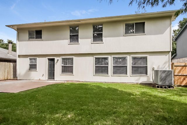 1818 Oak Ridge Drive, Kemah, TX 77565