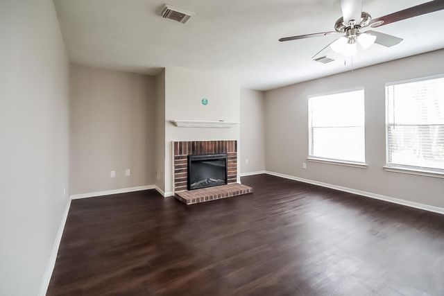 1818 Oak Ridge Drive, Kemah, TX 77565