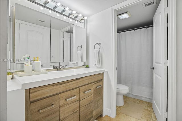 3200 N Port Royale Drive N 210, Fort Lauderdale, FL 33308