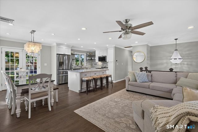 22 Heather Lane, Norwalk, CT 06851