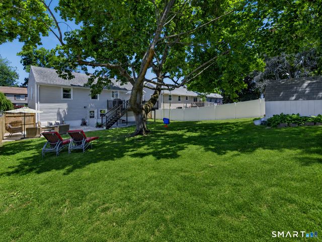 22 Heather Lane, Norwalk, CT 06851