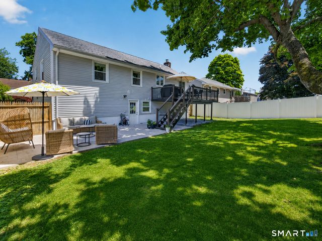 22 Heather Lane, Norwalk, CT 06851