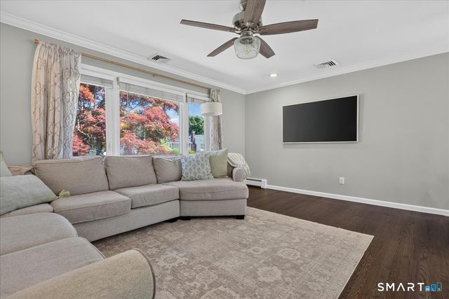 22 Heather Lane, Norwalk, CT 06851