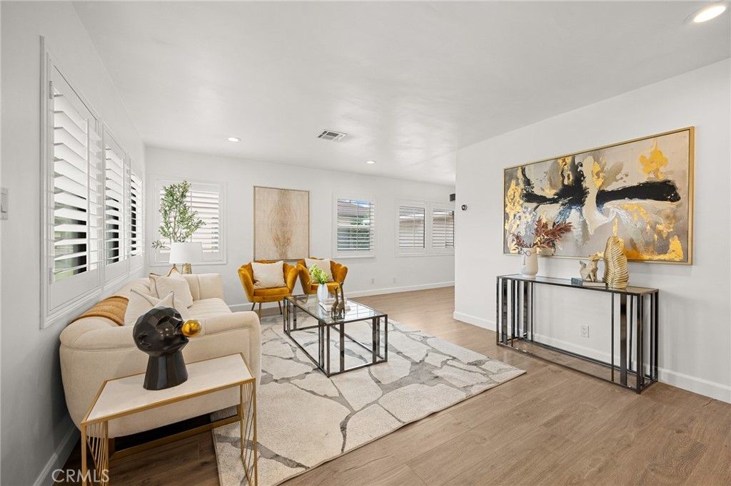 Image 3 of property listing at 4903 Ardsley, Temple City, CA 91780
