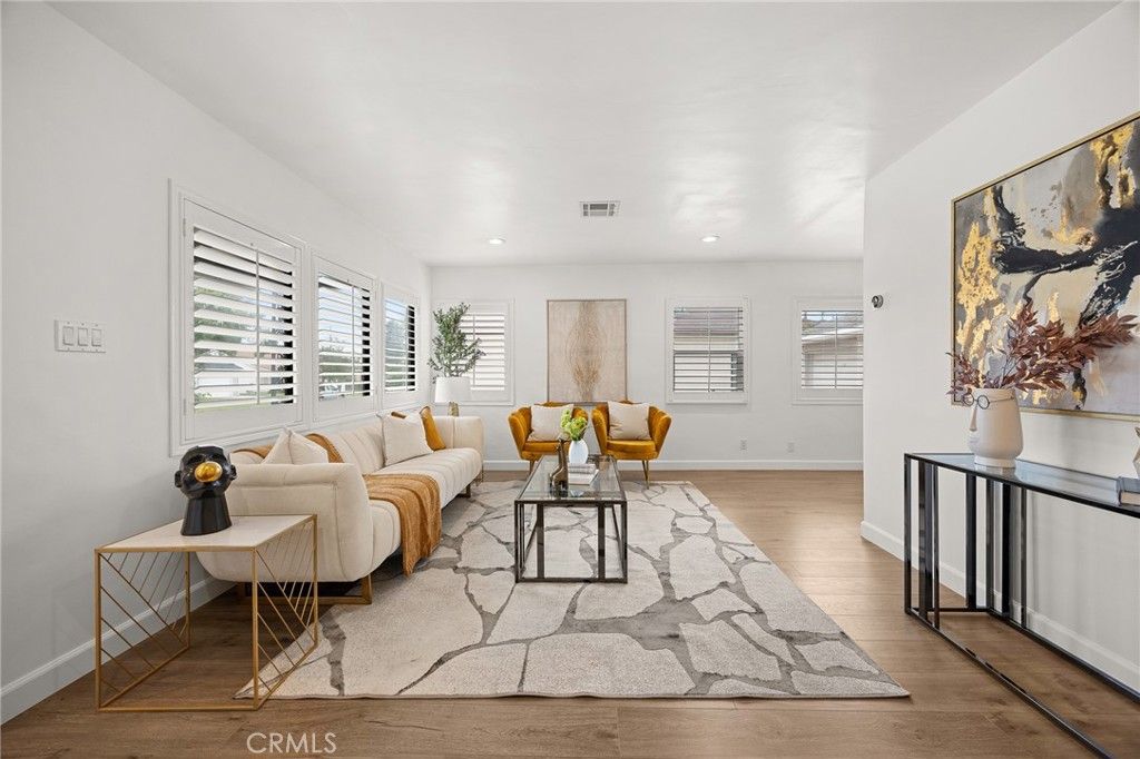 Image 5 of property listing at 4903 Ardsley, Temple City, CA 91780