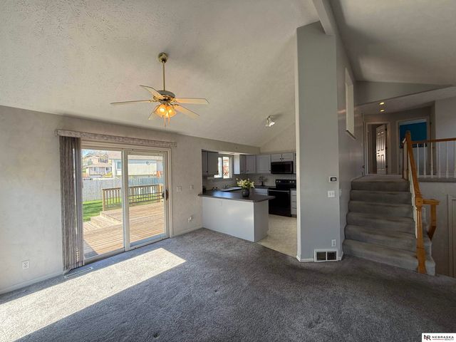 15321 Chalco Pointe Drive, Omaha, NE 68138