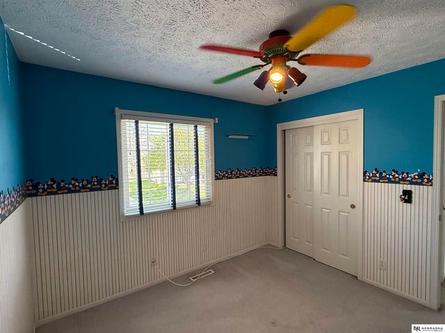 15321 Chalco Pointe Drive, Omaha, NE 68138