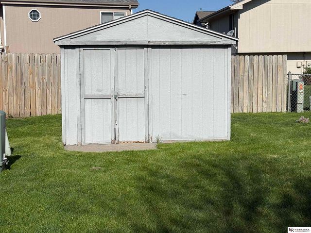 15321 Chalco Pointe Drive, Omaha, NE 68138