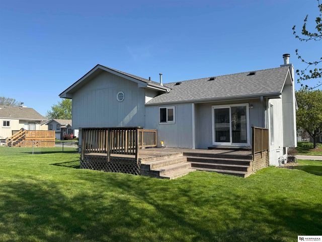 15321 Chalco Pointe Drive, Omaha, NE 68138