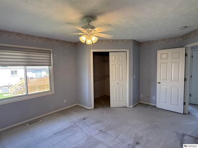 15321 Chalco Pointe Drive, Omaha, NE 68138