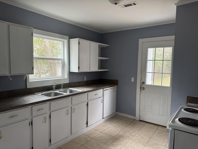 1313 Petty St, Dothan, AL 36301