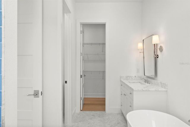 3301 W IOWA, Tampa, FL 33611