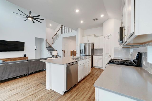 404 Mante CT, Austin, TX 78748