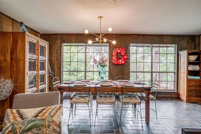 228 Rock Harbor Drive, Granbury, TX 76048