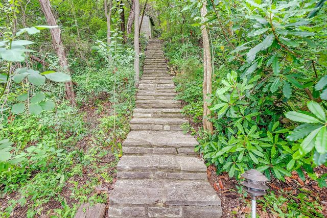 228 Rock Harbor Drive, Granbury, TX 76048