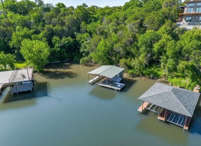 228 Rock Harbor Drive, Granbury, TX 76048