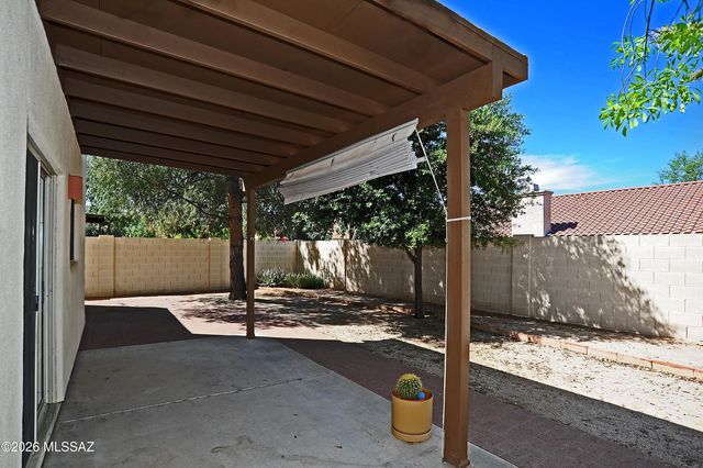 11701 N Copper Creek Drive, Tucson, AZ 85737
