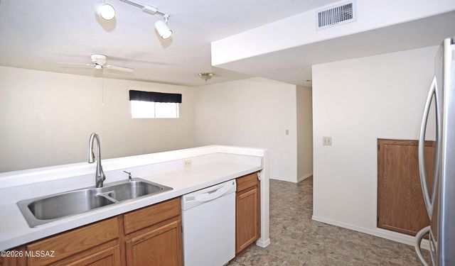 11701 N Copper Creek Drive, Tucson, AZ 85737