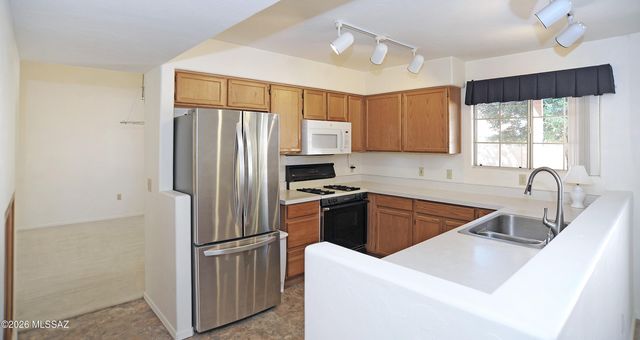 11701 N Copper Creek Drive, Tucson, AZ 85737