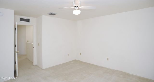 11701 N Copper Creek Drive, Tucson, AZ 85737