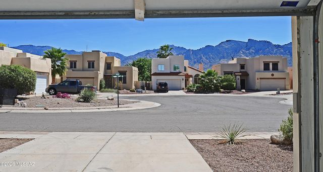 11701 N Copper Creek Drive, Tucson, AZ 85737