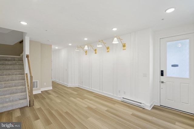 20799 LAMLASH TER, Ashburn, VA 20147
