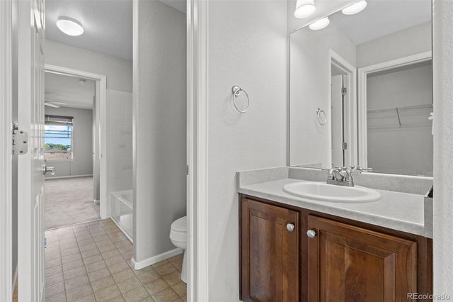 5365 S Haleyville Way, Aurora, CO 80016