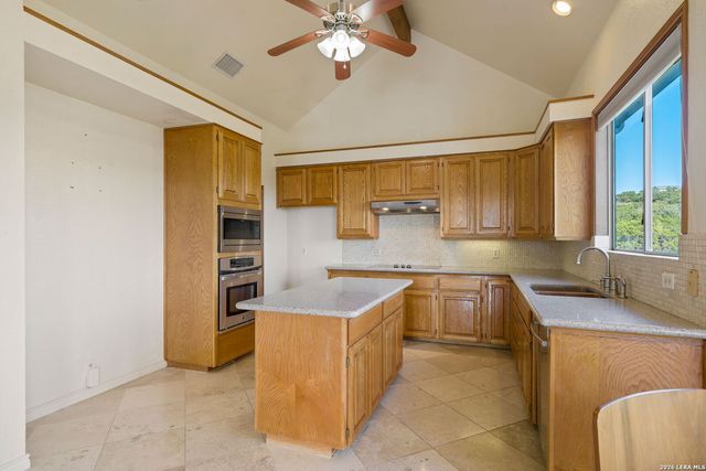 19318 Strauss, San Antonio, TX 78256