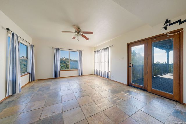 19318 Strauss, San Antonio, TX 78256
