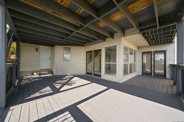 19318 Strauss, San Antonio, TX 78256