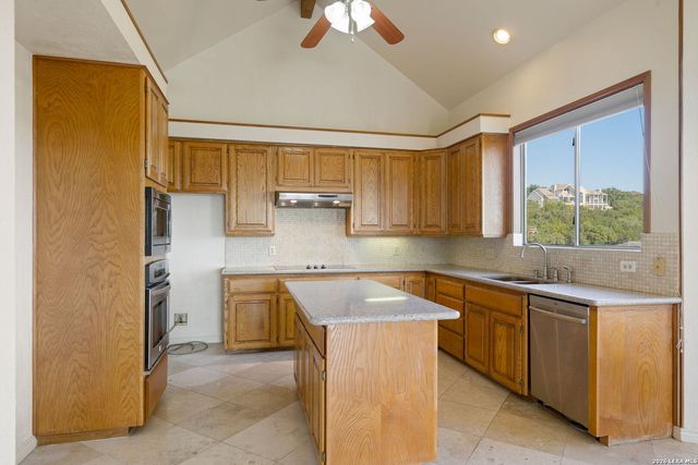 19318 Strauss, San Antonio, TX 78256