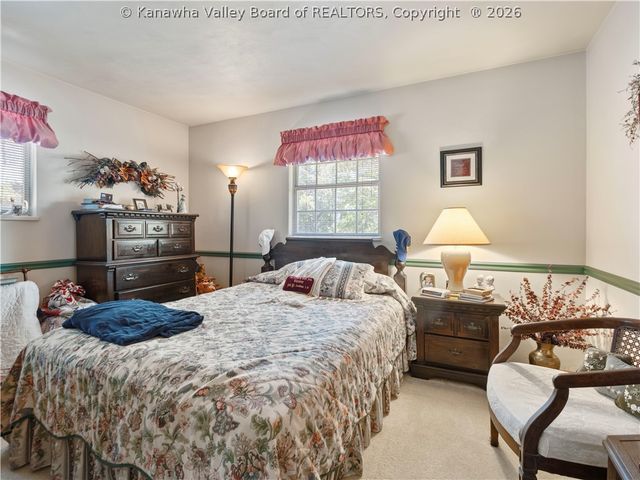 241 Lakeview Drive, St Albans, WV 25177