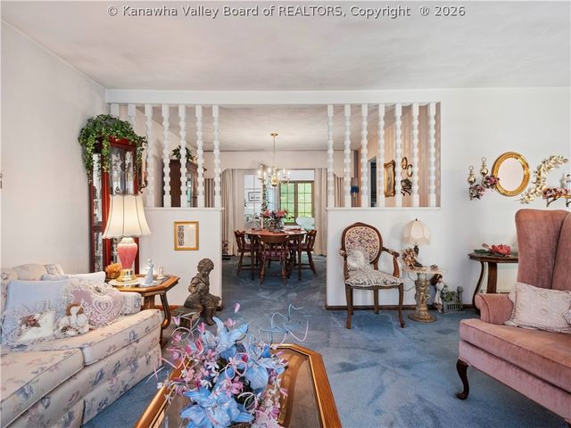 241 Lakeview Drive, St Albans, WV 25177