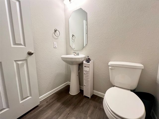 10036 Gold Finch Run, Magnolia, TX 77354
