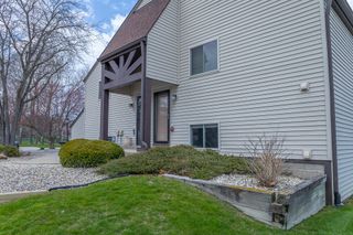 1177 Millpond Road, Valparaiso, IN 46385