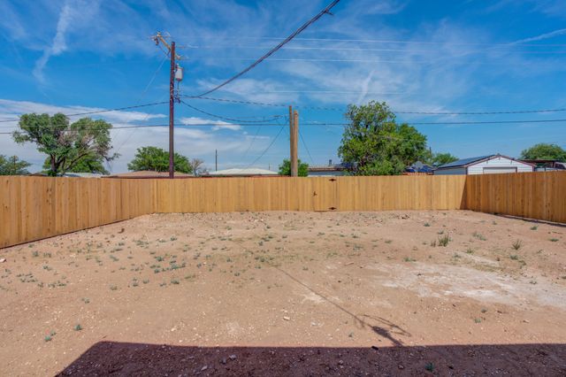 923 E Fordham Street, Lubbock, TX 79403