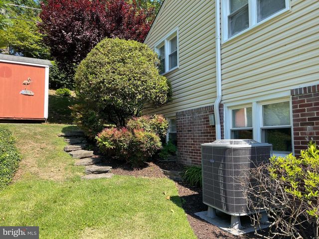 204 ELPIN DR W, Catonsville, MD 21228