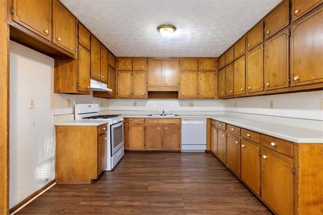 1786 Dunbarton Drive, Lithonia, GA 30058