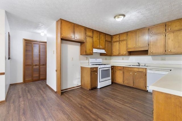 1786 Dunbarton Drive, Lithonia, GA 30058