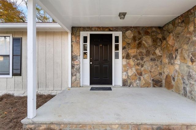 1786 Dunbarton Drive, Lithonia, GA 30058