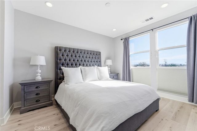 1650 Topanga Avenue, Costa Mesa, CA 92627