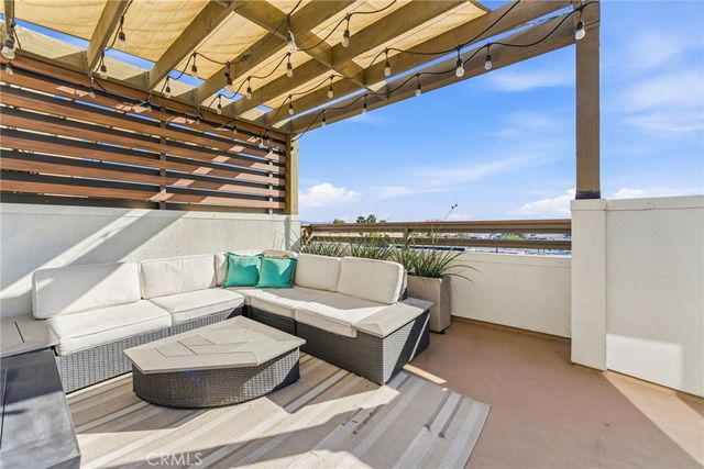 1650 Topanga Avenue, Costa Mesa, CA 92627