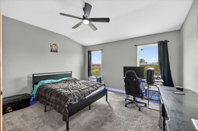 528 Hill County Road 4411, Grandview, TX 76050